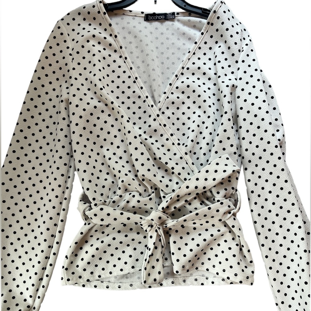 Boohoo white polka dot puff sleeve blouse